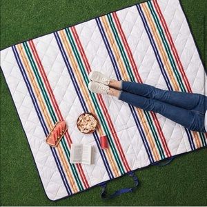 Pendleton Packable Picnic Blanket White Stripes